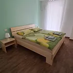 Maligoj Апартаменты Толмин
