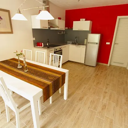 Apartment Maligoj *